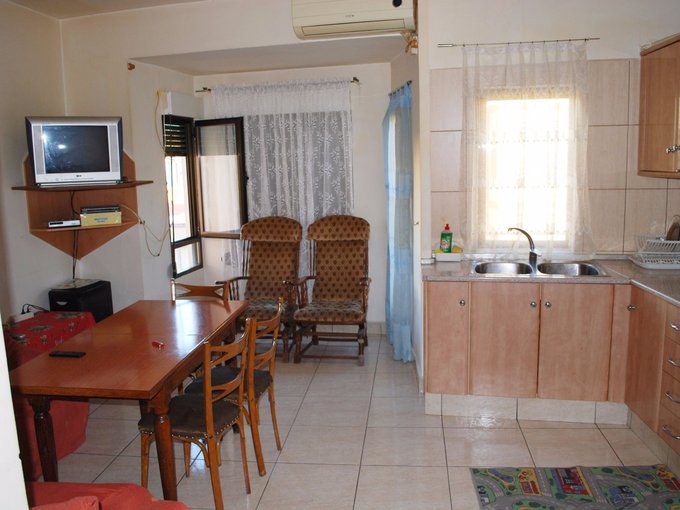 WARM FLAT NEAR OF PASEO CERVANTES