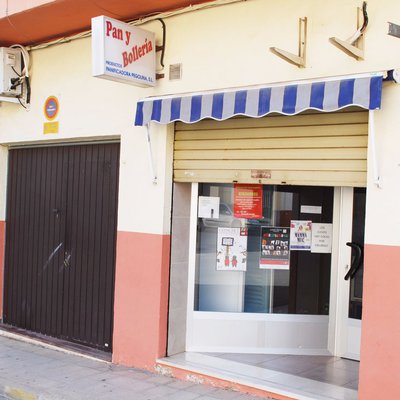 LOCAL COMERCIAL EN PEGO