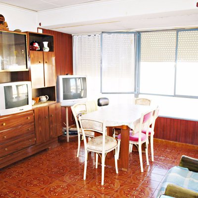 FLAT IN PEGO