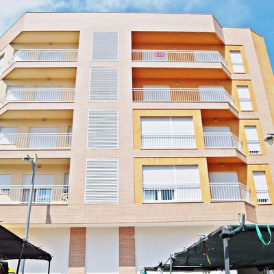 NWE AND CENTRAL FLAT IN PEGO